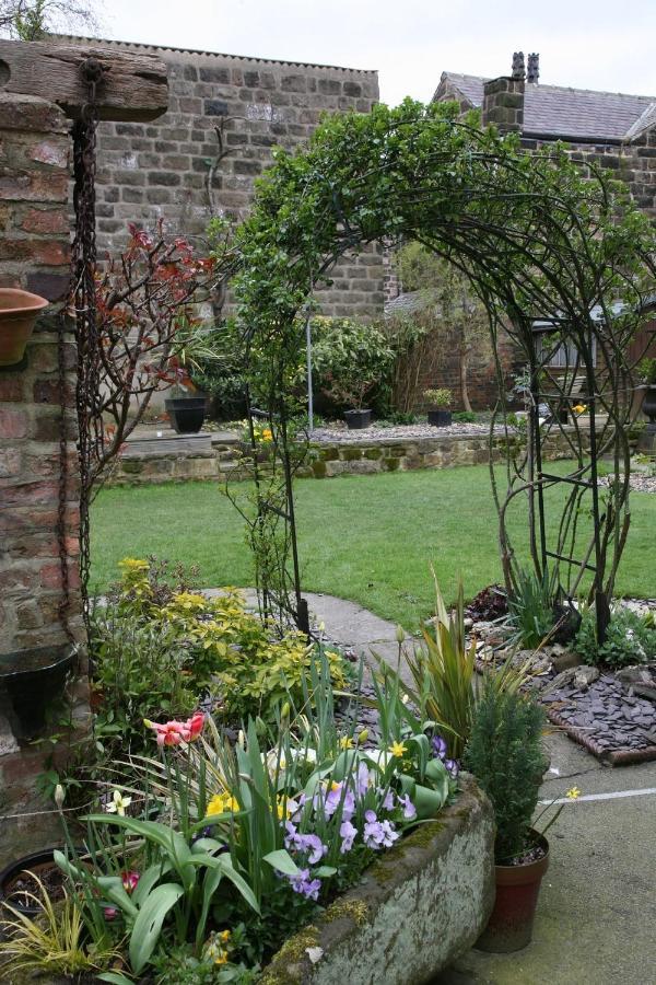 Bed and Breakfast Alexandra Court Harrogate Esterno foto